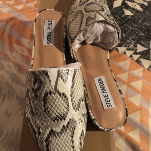 Steve Madden Leather Snake Print Mules 8